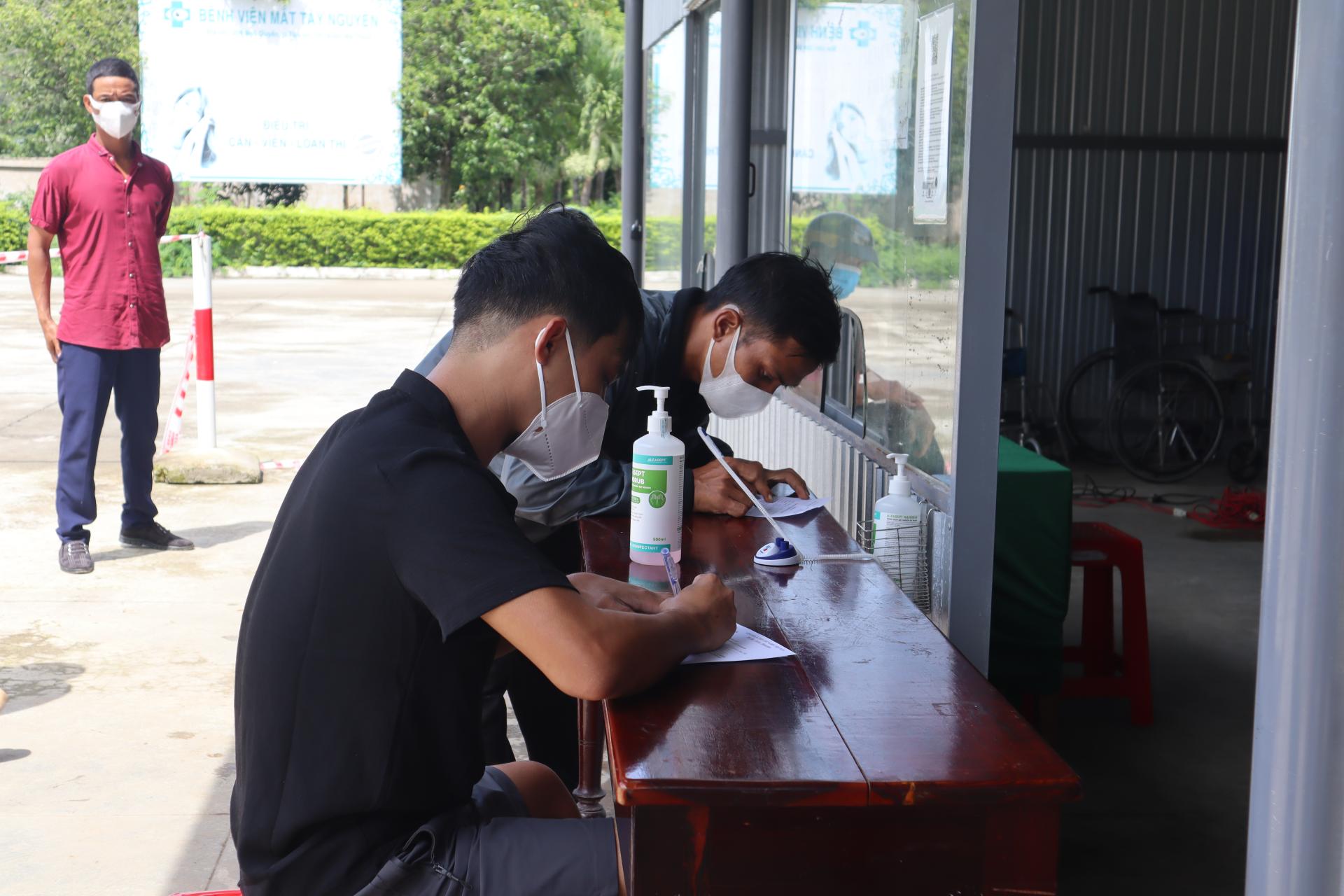 Ngày 6/12, Đắk Lắk ghi nhận thêm 127 trường hợp dương tính với SARS-CoV-2