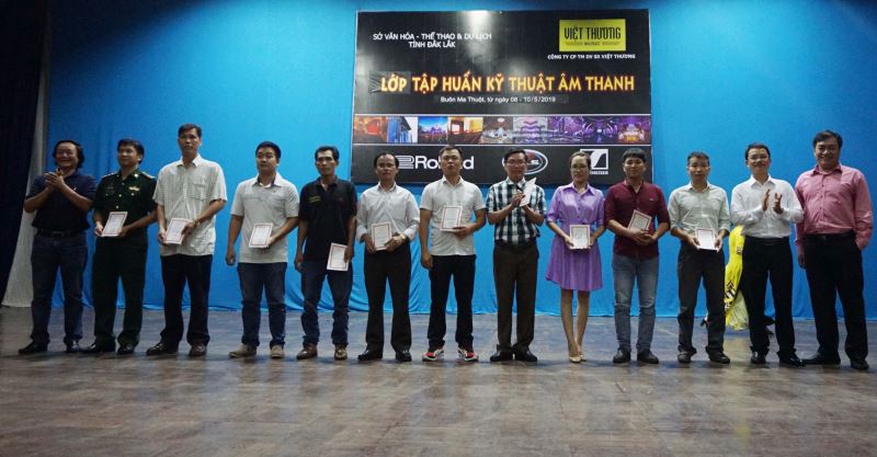 Tranh cổ động tuyên truyền kỷ niệm 89 năm thành lập Đảng Cộng sản Việt Nam (03/02/1930-03/02/2019)